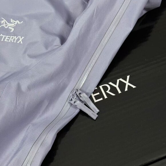 ARC'TERYX BETA LT GOER-TXE Men's Jacket, Size L. - Picture 7 of 8